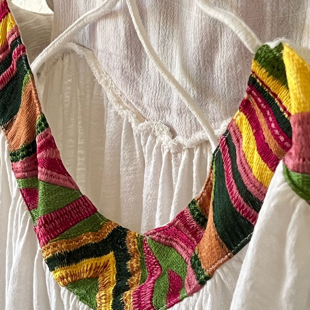 Free People White Flowy Pink and Green Bohemian Embroidered Tank Size Medium - Picture 7 of 13